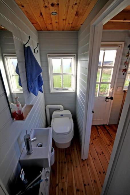 Villa Tiny House On Isolated Farm By The Cornish Coast à Bude Extérieur photo